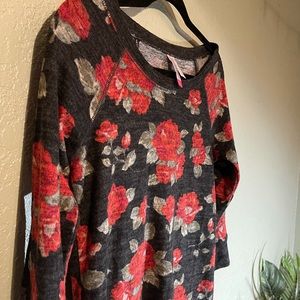 Women’s Floral Top